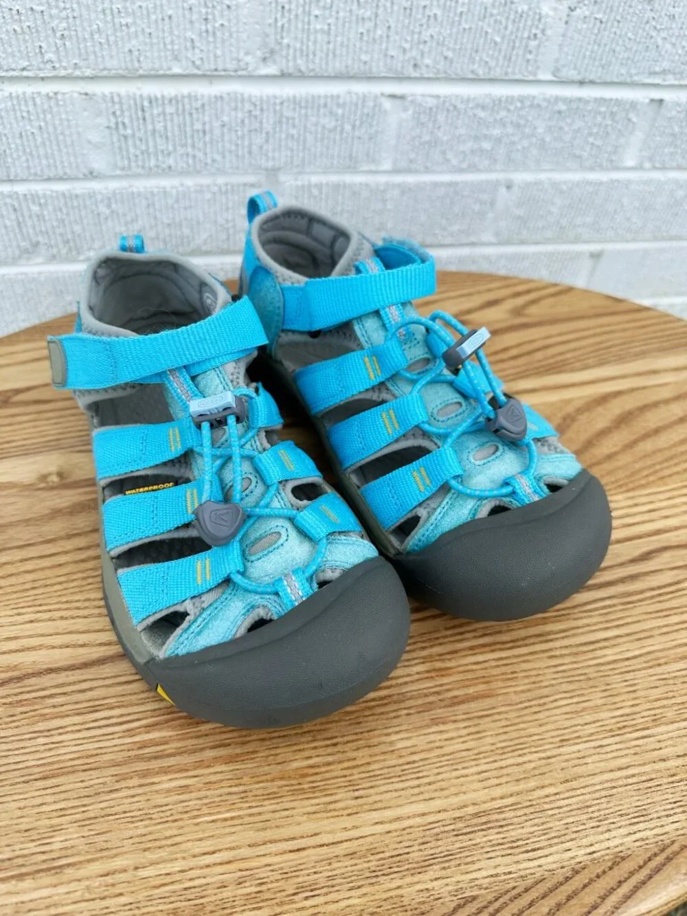 KEEN Newport H2 Kids' Closed Toe Water Sandals US 5